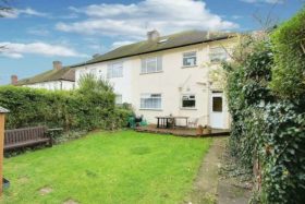 2 bedroom Detached f...